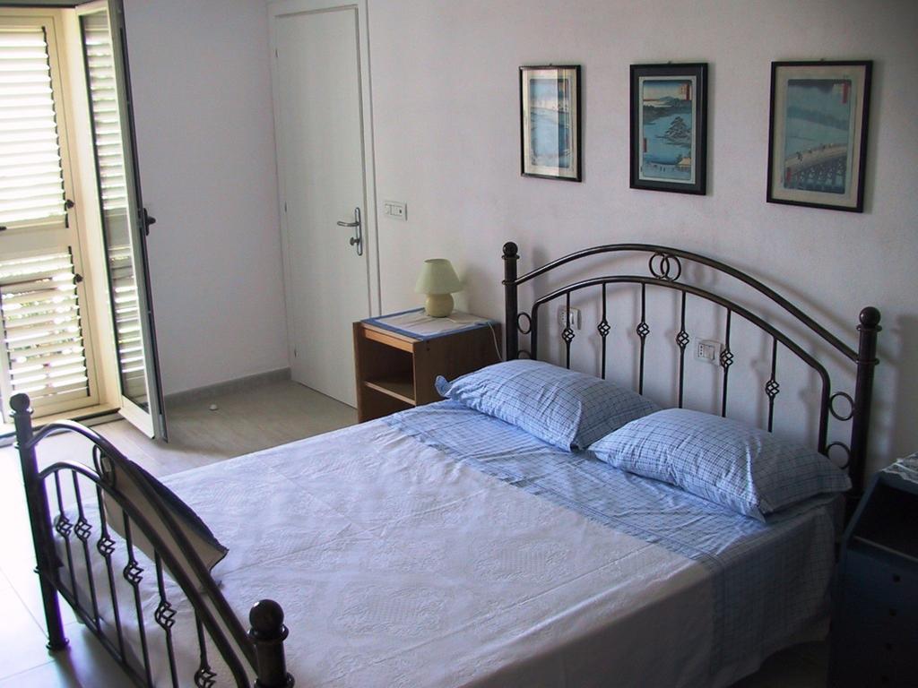 B&B Solanas Càbras Rum bild